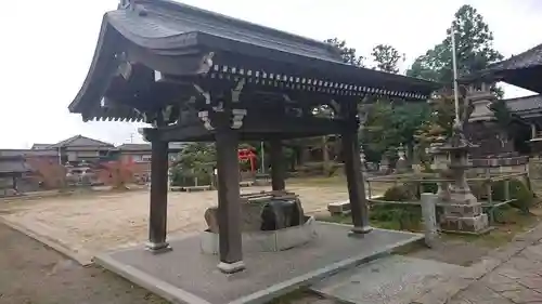 槙神明宮の手水舎