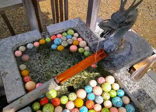 白根三吉神社の手水