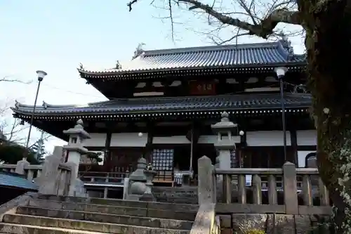 温泉寺の本殿