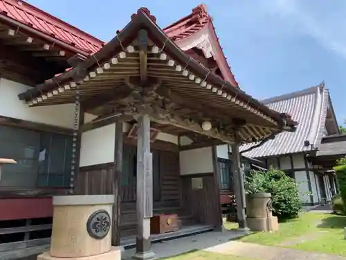 自性院の本殿・本堂