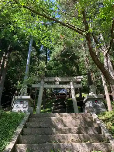 八乙女根尾神社の鳥居