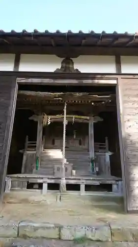 郡立神社の本殿・本堂