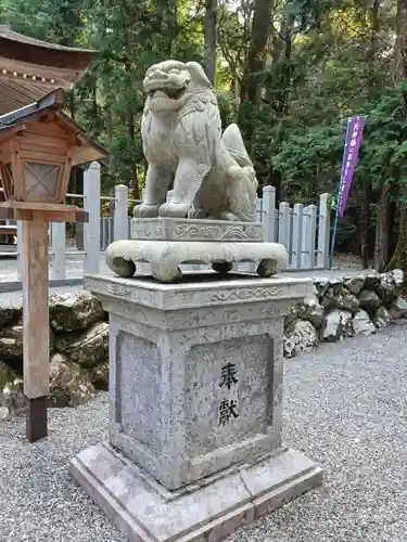 丹生神社の狛犬