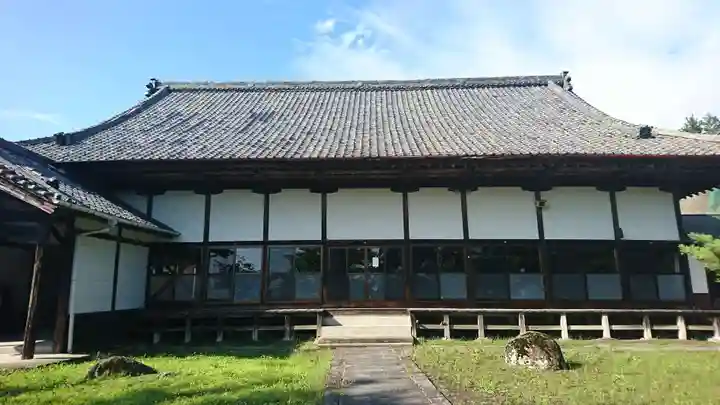 見竜寺の本殿・本堂