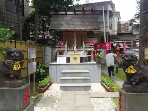 高円寺氷川神社の末社