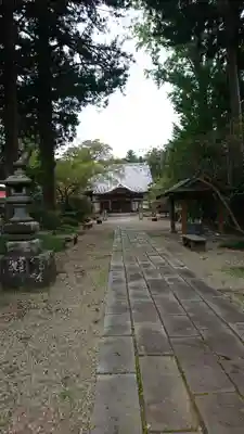 彌勒寺の本殿・本堂
