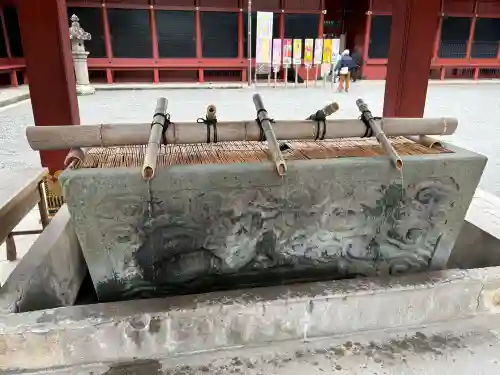 静岡浅間神社の{uncategorized: "未分類", other: "その他", undefined: "問題あり", building: "その他建物", grave: "お墓", sacred_gate: "鳥居", guardian: "狛犬", statue: "像", buddha: "仏像", history: "歴史", nature: "自然", garden: "庭園", animal: "動物", pagoda: "塔", temizu: "手水舎", mountain_gate: "山門・神門", sanctuary: "本殿・本堂", subordinate: "末社・摂社", art: "芸術", scenery: "景色", jizo: "地蔵", ema: "絵馬", goshuin: "御朱印", omikuji: "おみくじ", items: "授与品その他", amulet: "お守り", goshuincho: "御朱印帳", eats: "食事", festival: "お祭り", votive_dance: "神楽", shichigosan: "七五三参", wedding: "結婚式", experience: "体験その他", initially: "初詣", around: "周辺", anti_infection: "感染症対策"}