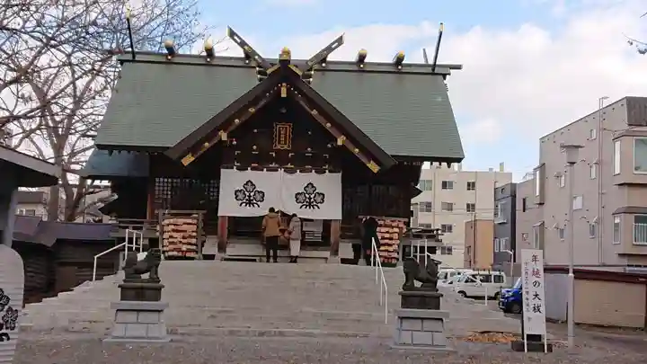 札幌諏訪神社の本殿・本堂