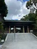 東郷神社の山門・神門