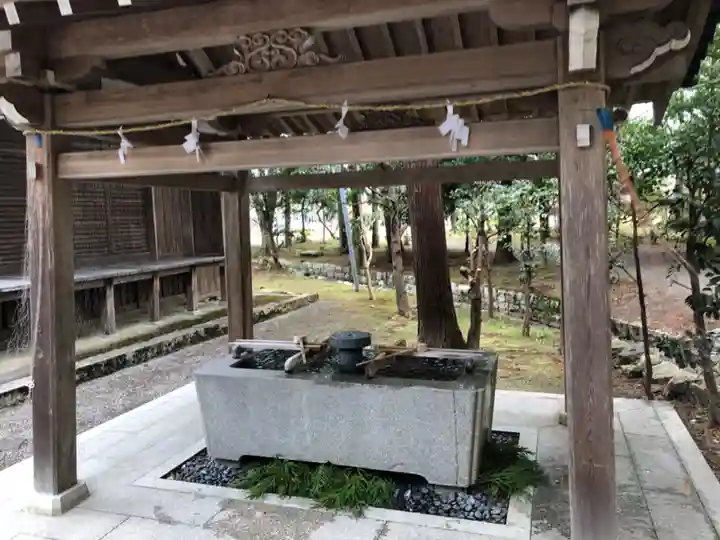 奥石神社の手水舎