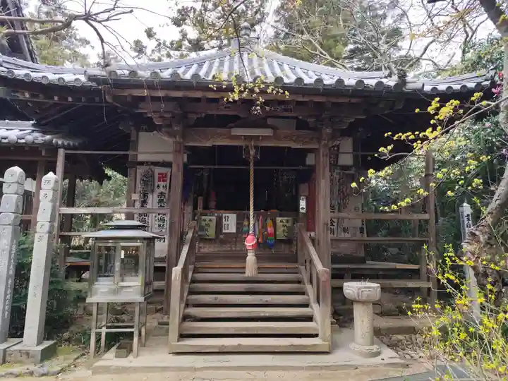 浄瑠璃寺(愛媛県)