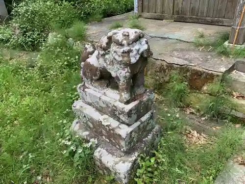 八幡神社の狛犬