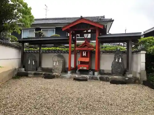 素戔嗚神社(大神神社境外末社)の末社・摂社
