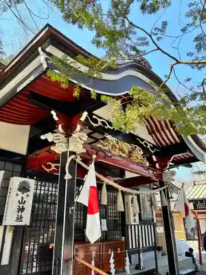 新屋山神社(山梨県)