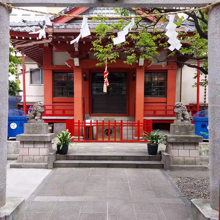 八幡神社の本殿・本堂