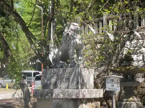 戸隠神社中社の狛犬