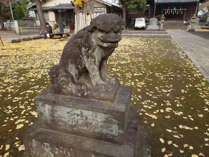 諏訪神社の狛犬