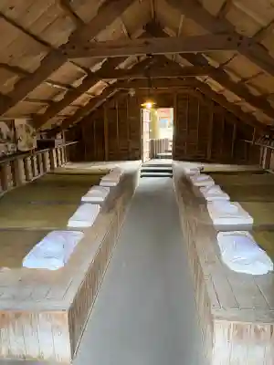 知覧町護国神社の{uncategorized: "未分類", other: "その他", undefined: "問題あり", building: "その他建物", grave: "お墓", sacred_gate: "鳥居", guardian: "狛犬", statue: "像", buddha: "仏像", history: "歴史", nature: "自然", garden: "庭園", animal: "動物", pagoda: "塔", temizu: "手水舎", mountain_gate: "山門・神門", sanctuary: "本殿・本堂", subordinate: "末社・摂社", art: "芸術", scenery: "景色", jizo: "地蔵", ema: "絵馬", goshuin: "御朱印", omikuji: "おみくじ", items: "授与品その他", amulet: "お守り", goshuincho: "御朱印帳", eats: "食事", festival: "お祭り", votive_dance: "神楽", shichigosan: "七五三参", wedding: "結婚式", experience: "体験その他", initially: "初詣", around: "周辺", anti_infection: "感染症対策"}