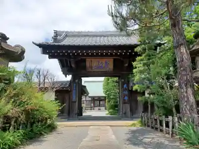 大仙寺の{uncategorized: "未分類", other: "その他", undefined: "問題あり", building: "その他建物", grave: "お墓", sacred_gate: "鳥居", guardian: "狛犬", statue: "像", buddha: "仏像", history: "歴史", nature: "自然", garden: "庭園", animal: "動物", pagoda: "塔", temizu: "手水舎", mountain_gate: "山門・神門", sanctuary: "本殿・本堂", subordinate: "末社・摂社", art: "芸術", scenery: "景色", jizo: "地蔵", ema: "絵馬", goshuin: "御朱印", omikuji: "おみくじ", items: "授与品その他", amulet: "お守り", goshuincho: "御朱印帳", eats: "食事", festival: "お祭り", votive_dance: "神楽", shichigosan: "七五三参", wedding: "結婚式", experience: "体験その他", initially: "初詣", around: "周辺", anti_infection: "感染症対策"}