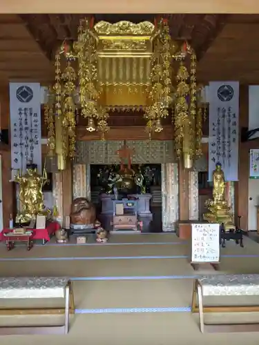 小山寺の本殿・本堂