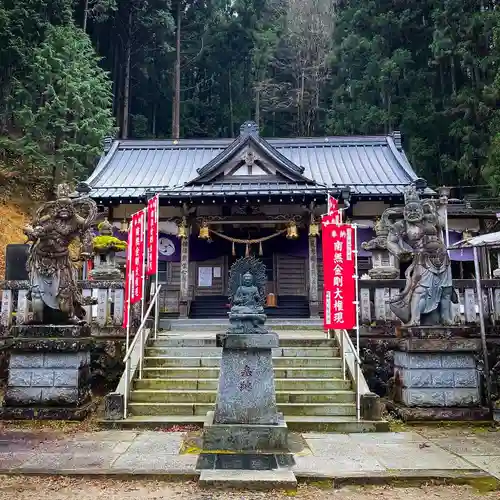 金剛山瑞峯寺(金剛不動尊) の本殿