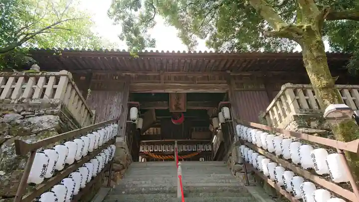 吉備津神社の山門・神門