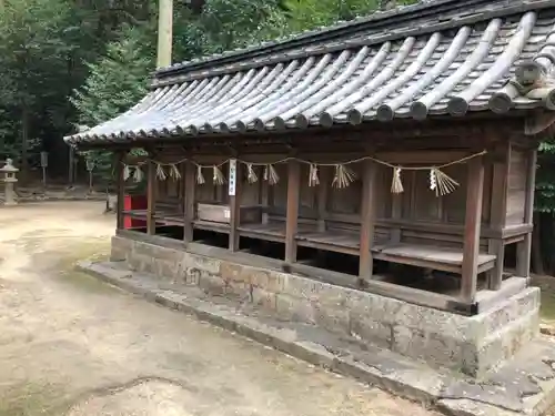 安仁神社の末社・摂社