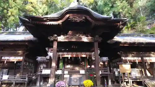 手長神社の本殿