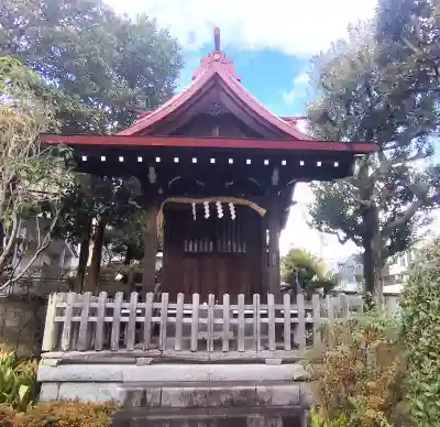 和泉貴船神社(和泉熊野神社境外末社)の{uncategorized: "未分類", other: "その他", undefined: "問題あり", building: "その他建物", grave: "お墓", sacred_gate: "鳥居", guardian: "狛犬", statue: "像", buddha: "仏像", history: "歴史", nature: "自然", garden: "庭園", animal: "動物", pagoda: "塔", temizu: "手水舎", mountain_gate: "山門・神門", sanctuary: "本殿・本堂", subordinate: "末社・摂社", art: "芸術", scenery: "景色", jizo: "地蔵", ema: "絵馬", goshuin: "御朱印", omikuji: "おみくじ", items: "授与品その他", amulet: "お守り", goshuincho: "御朱印帳", eats: "食事", festival: "お祭り", votive_dance: "神楽", shichigosan: "七五三参", wedding: "結婚式", experience: "体験その他", initially: "初詣", around: "周辺", anti_infection: "感染症対策"}