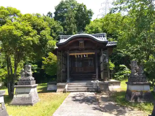 八幡神社の{uncategorized: "未分類", other: "その他", undefined: "問題あり", building: "その他建物", grave: "お墓", sacred_gate: "鳥居", guardian: "狛犬", statue: "像", buddha: "仏像", history: "歴史", nature: "自然", garden: "庭園", animal: "動物", pagoda: "塔", temizu: "手水舎", mountain_gate: "山門・神門", sanctuary: "本殿・本堂", subordinate: "末社・摂社", art: "芸術", scenery: "景色", jizo: "地蔵", ema: "絵馬", goshuin: "御朱印", omikuji: "おみくじ", items: "授与品その他", amulet: "お守り", goshuincho: "御朱印帳", eats: "食事", festival: "お祭り", votive_dance: "神楽", shichigosan: "七五三参", wedding: "結婚式", experience: "体験その他", initially: "初詣", around: "周辺", anti_infection: "感染症対策"}