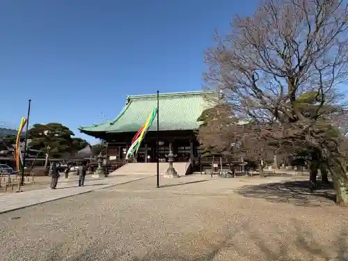 護国寺の{uncategorized: "未分類", other: "その他", undefined: "問題あり", building: "その他建物", grave: "お墓", sacred_gate: "鳥居", guardian: "狛犬", statue: "像", buddha: "仏像", history: "歴史", nature: "自然", garden: "庭園", animal: "動物", pagoda: "塔", temizu: "手水舎", mountain_gate: "山門・神門", sanctuary: "本殿・本堂", subordinate: "末社・摂社", art: "芸術", scenery: "景色", jizo: "地蔵", ema: "絵馬", goshuin: "御朱印", omikuji: "おみくじ", items: "授与品その他", amulet: "お守り", goshuincho: "御朱印帳", eats: "食事", festival: "お祭り", votive_dance: "神楽", shichigosan: "七五三参", wedding: "結婚式", experience: "体験その他", initially: "初詣", around: "周辺", anti_infection: "感染症対策"}