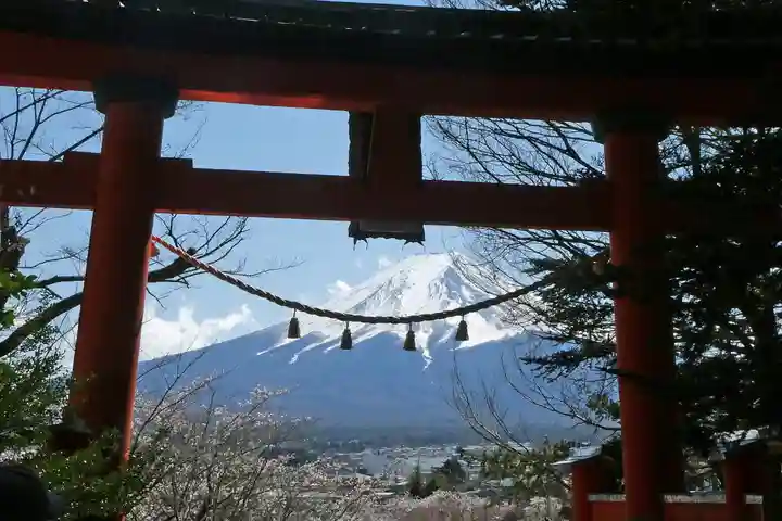 新倉富士浅間神社(山梨県)