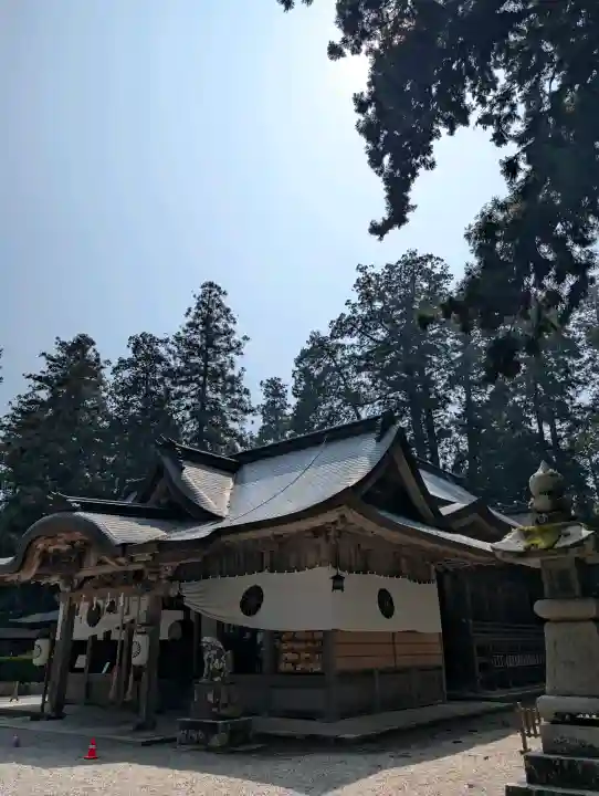 伊和神社の{uncategorized: "未分類", other: "その他", undefined: "問題あり", building: "その他建物", grave: "お墓", sacred_gate: "鳥居", guardian: "狛犬", statue: "像", buddha: "仏像", history: "歴史", nature: "自然", garden: "庭園", animal: "動物", pagoda: "塔", temizu: "手水舎", mountain_gate: "山門・神門", sanctuary: "本殿・本堂", subordinate: "末社・摂社", art: "芸術", scenery: "景色", jizo: "地蔵", ema: "絵馬", goshuin: "御朱印", omikuji: "おみくじ", items: "授与品その他", amulet: "お守り", goshuincho: "御朱印帳", eats: "食事", festival: "お祭り", votive_dance: "神楽", shichigosan: "七五三参", wedding: "結婚式", experience: "体験その他", initially: "初詣", around: "周辺", anti_infection: "感染症対策"}