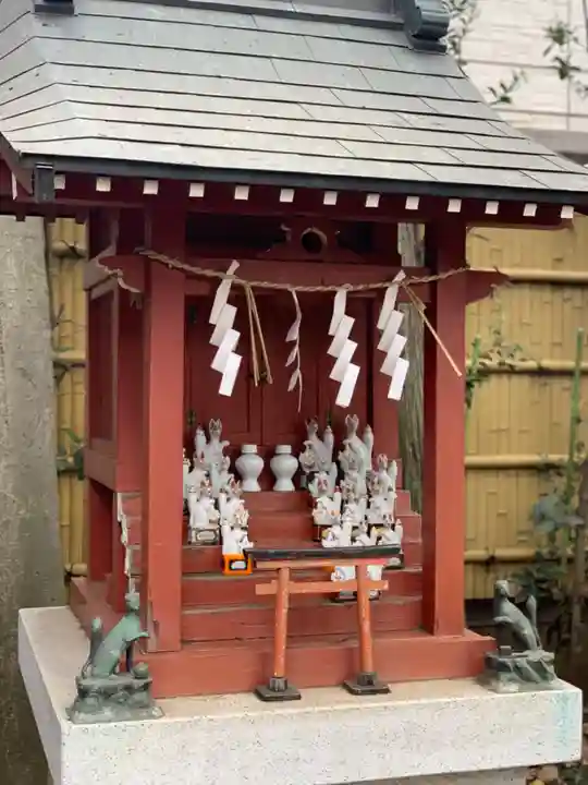 天沼八幡神社の末社・摂社