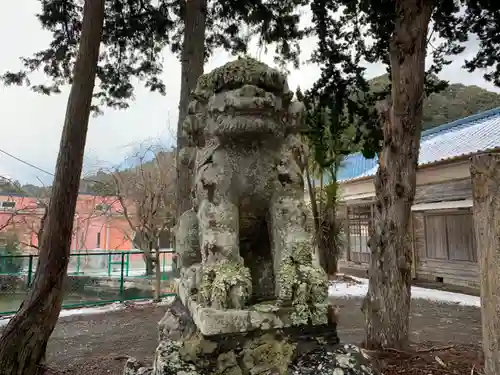 八幡神社の狛犬