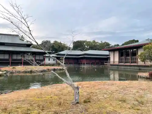 宇佐神宮の{uncategorized: "未分類", other: "その他", undefined: "問題あり", building: "その他建物", grave: "お墓", sacred_gate: "鳥居", guardian: "狛犬", statue: "像", buddha: "仏像", history: "歴史", nature: "自然", garden: "庭園", animal: "動物", pagoda: "塔", temizu: "手水舎", mountain_gate: "山門・神門", sanctuary: "本殿・本堂", subordinate: "末社・摂社", art: "芸術", scenery: "景色", jizo: "地蔵", ema: "絵馬", goshuin: "御朱印", omikuji: "おみくじ", items: "授与品その他", amulet: "お守り", goshuincho: "御朱印帳", eats: "食事", festival: "お祭り", votive_dance: "神楽", shichigosan: "七五三参", wedding: "結婚式", experience: "体験その他", initially: "初詣", around: "周辺", anti_infection: "感染症対策"}