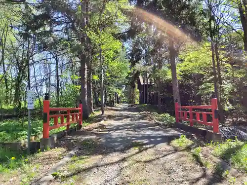 神楽神社の庭園