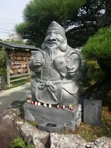 万福寺の像