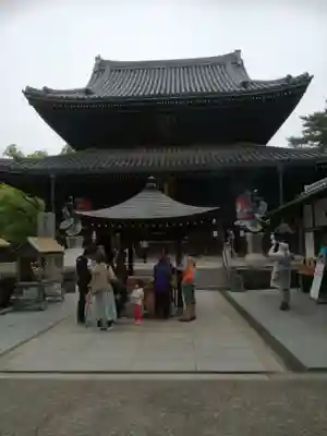 善通寺の本殿・本堂