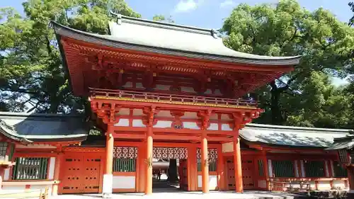 武蔵一宮氷川神社の山門