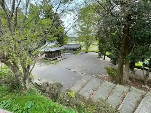 瀧之宮神社の{uncategorized: "未分類", other: "その他", undefined: "問題あり", building: "その他建物", grave: "お墓", sacred_gate: "鳥居", guardian: "狛犬", statue: "像", buddha: "仏像", history: "歴史", nature: "自然", garden: "庭園", animal: "動物", pagoda: "塔", temizu: "手水舎", mountain_gate: "山門・神門", sanctuary: "本殿・本堂", subordinate: "末社・摂社", art: "芸術", scenery: "景色", jizo: "地蔵", ema: "絵馬", goshuin: "御朱印", omikuji: "おみくじ", items: "授与品その他", amulet: "お守り", goshuincho: "御朱印帳", eats: "食事", festival: "お祭り", votive_dance: "神楽", shichigosan: "七五三参", wedding: "結婚式", experience: "体験その他", initially: "初詣", around: "周辺", anti_infection: "感染症対策"}