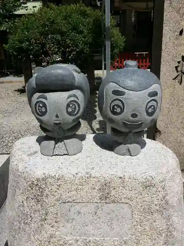 露天神社（お初天神）の像