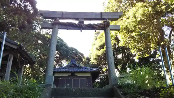 井成神社の鳥居