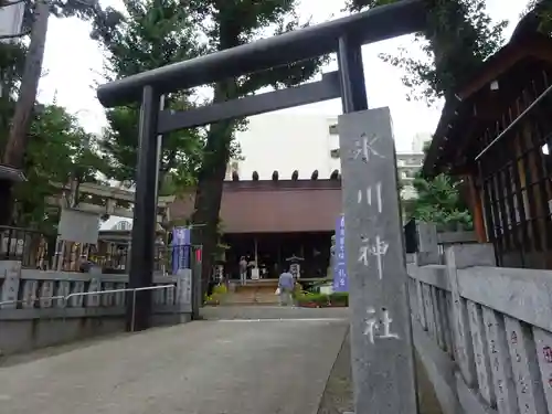 高円寺氷川神社の鳥居