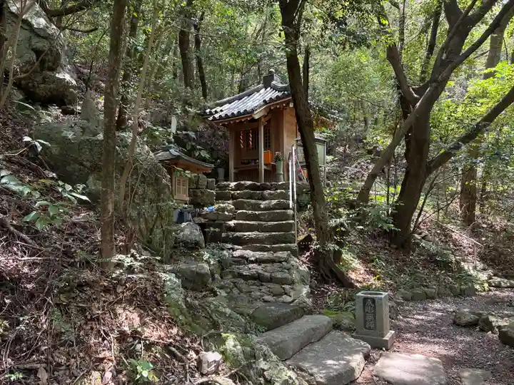 大日寺奥の院爪彫薬師(高知県)