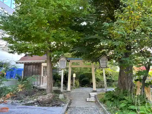 善知鳥神社の鳥居