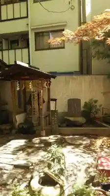 若一神社の手水舎