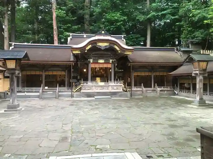 諏訪大社の本殿・本堂