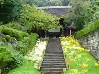 横浜 西方寺の山門・神門