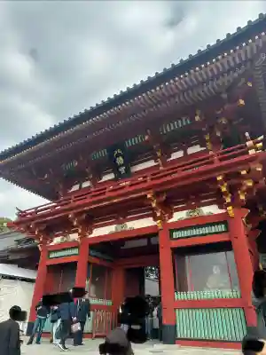 鶴岡八幡宮の本殿・本堂